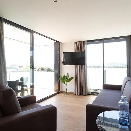 Апартаменты Playa De Barcos *